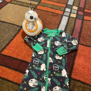 hanna andersson christmas STAR WARS zip sleeper 12-18 months